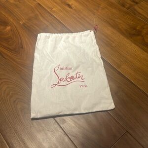 Shoe bag.